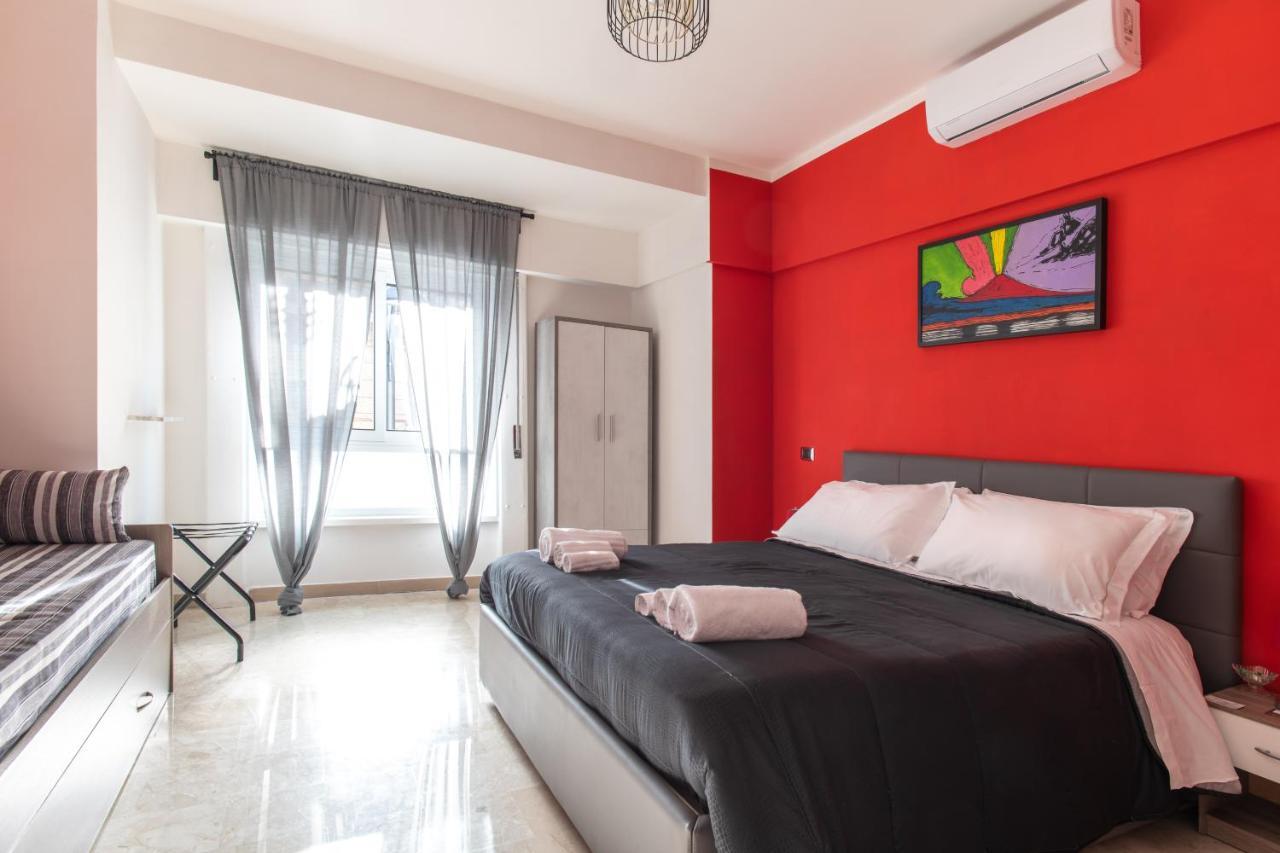 Borgo Santa Lucia * Napoli